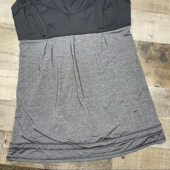 Lululemon Run Tame Me Tank size 6 - Picture 5 of 12